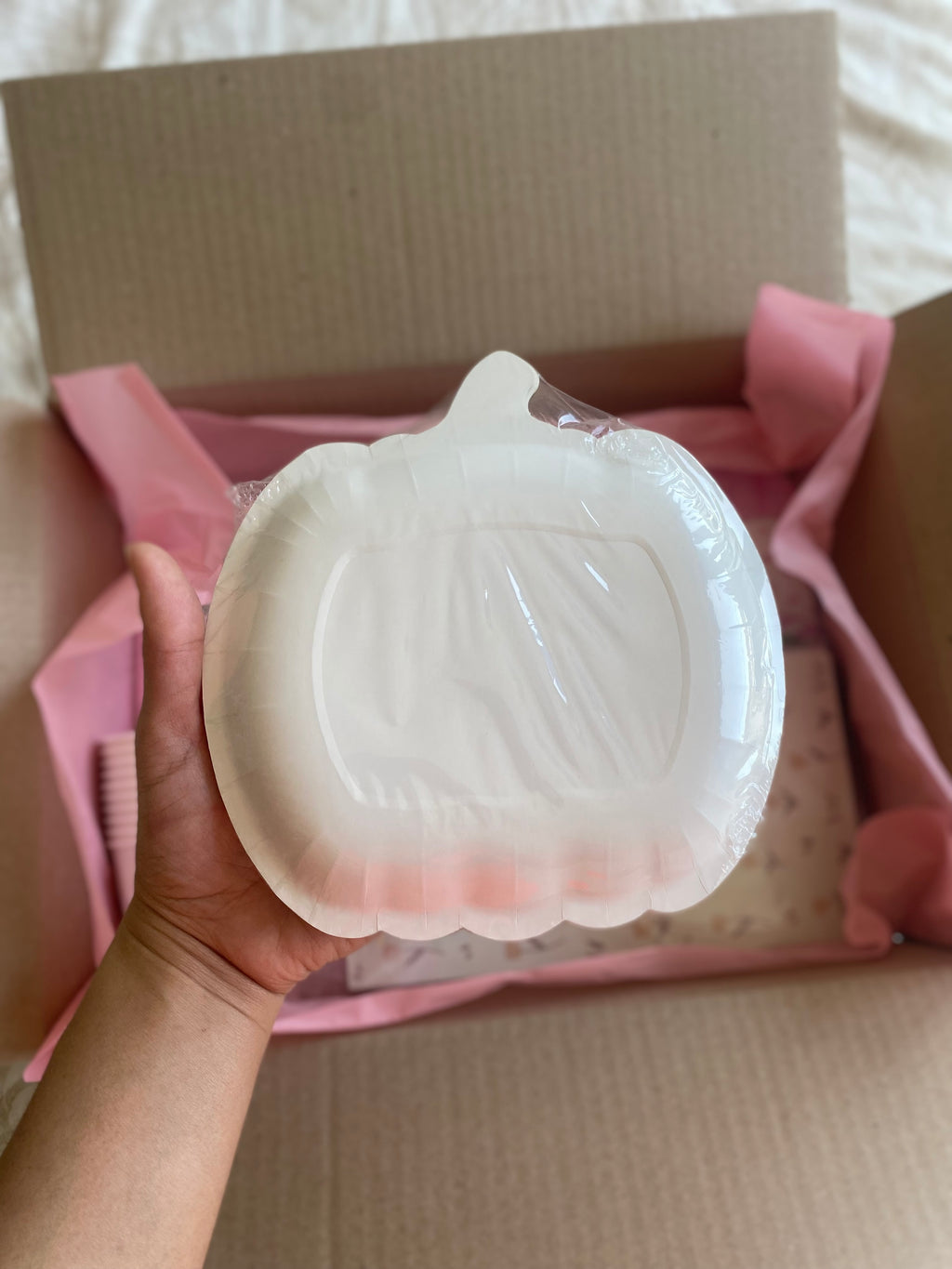 Pumpkin Shaped Paper Dessert Plates (8 ct)
