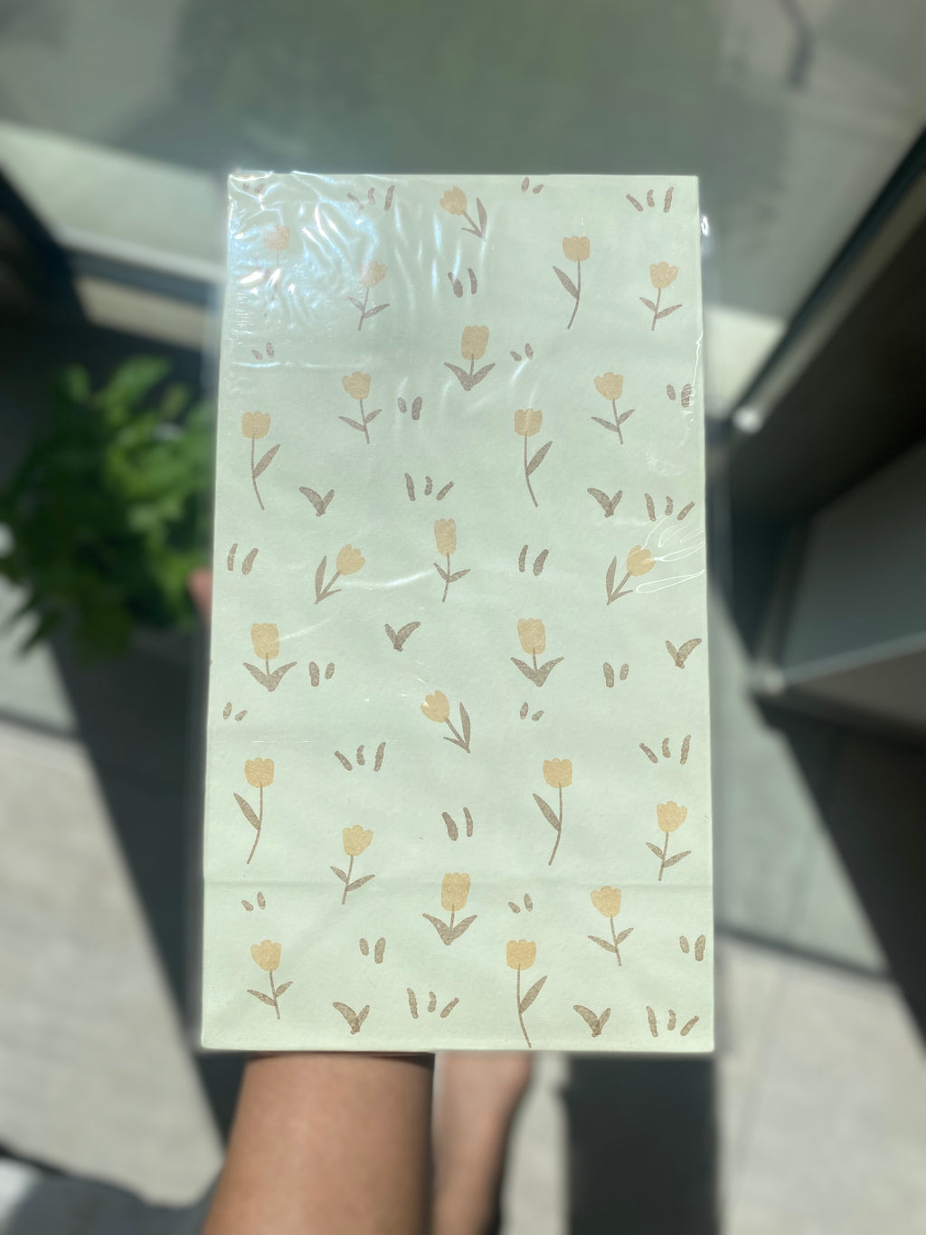 Bloemvormige papieren traktatiezakjes (6 stuks)